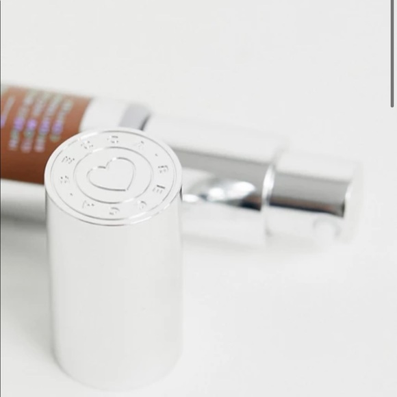 New BECCA’s Skin Love Cacao Blur Foundation - Picture 6 of 8